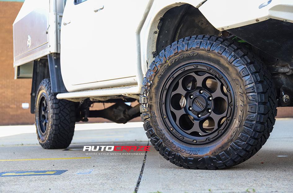 TOYOTA HILUX N70 4WD DIRTY HARRY TEXTURED BLACK
